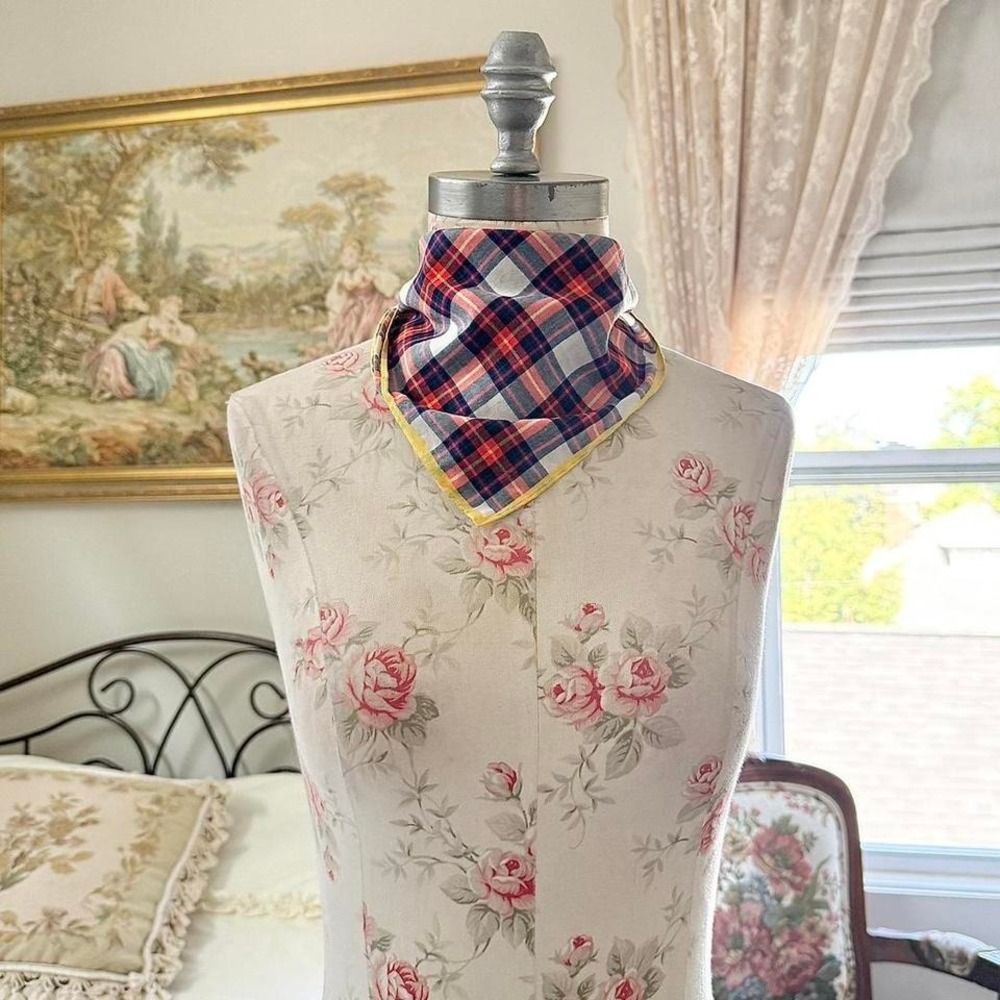 Vintage handkerchief‎